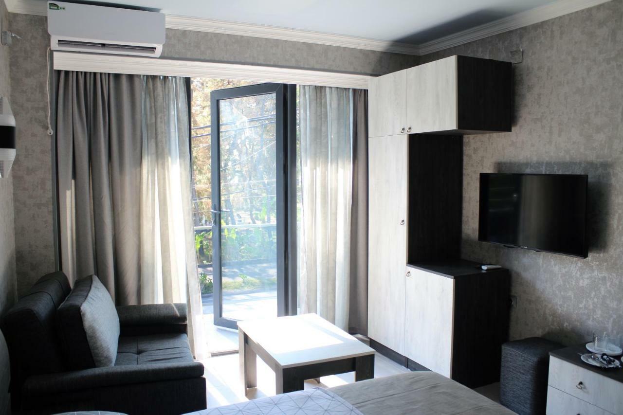 Hotel Golden Lion Kobuleti Exteriér fotografie